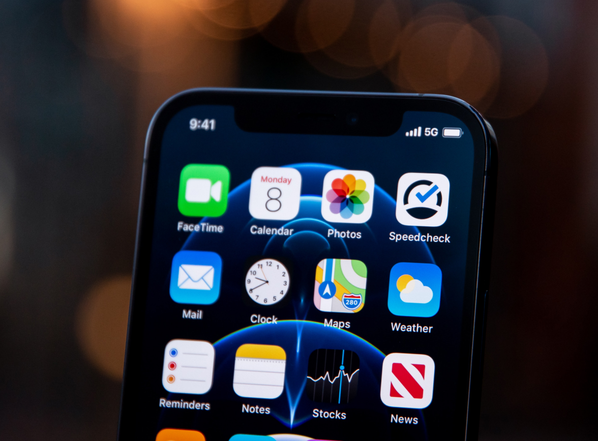 南口街道苹果手机维修分享为什么 iPhone 12 在冬季会自动关机 